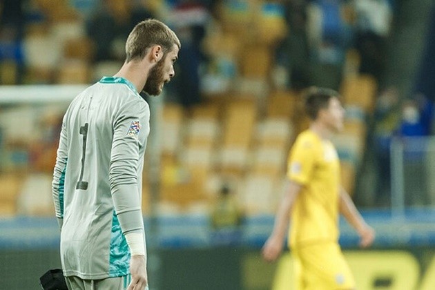 De Gea và hình ảnh tương phản đẩy TBN vào 2 trái cực trái chiều - Bóng Đá