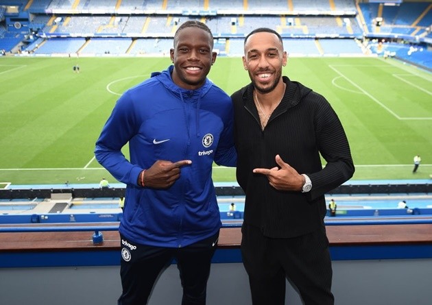 Zakaria không cảm xúc, Aubameyang vỡ oà ngày Chelsea ngược dòng kịch tính - Bóng Đá