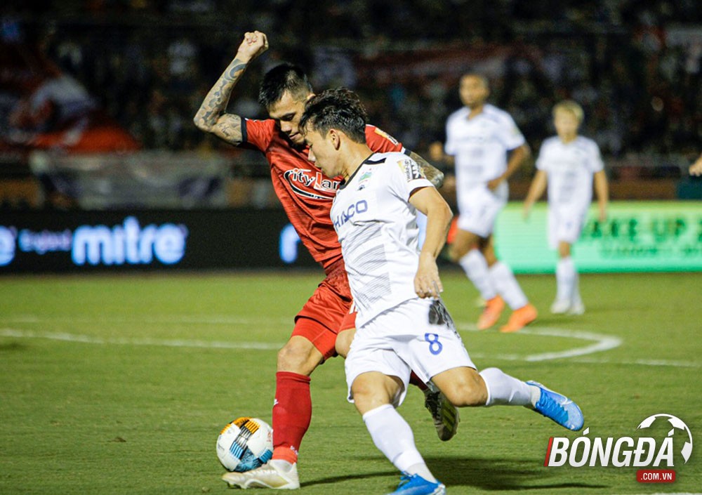 TRỰC TIẾP CLB TP.HCM 0-0 HAGL (Hiệp 2): Đội khách đẩy cao tốc độ - Bóng Đá