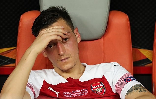 Arsenal không cần, giờ anh níu kéo được gì Ozil? - Bóng Đá