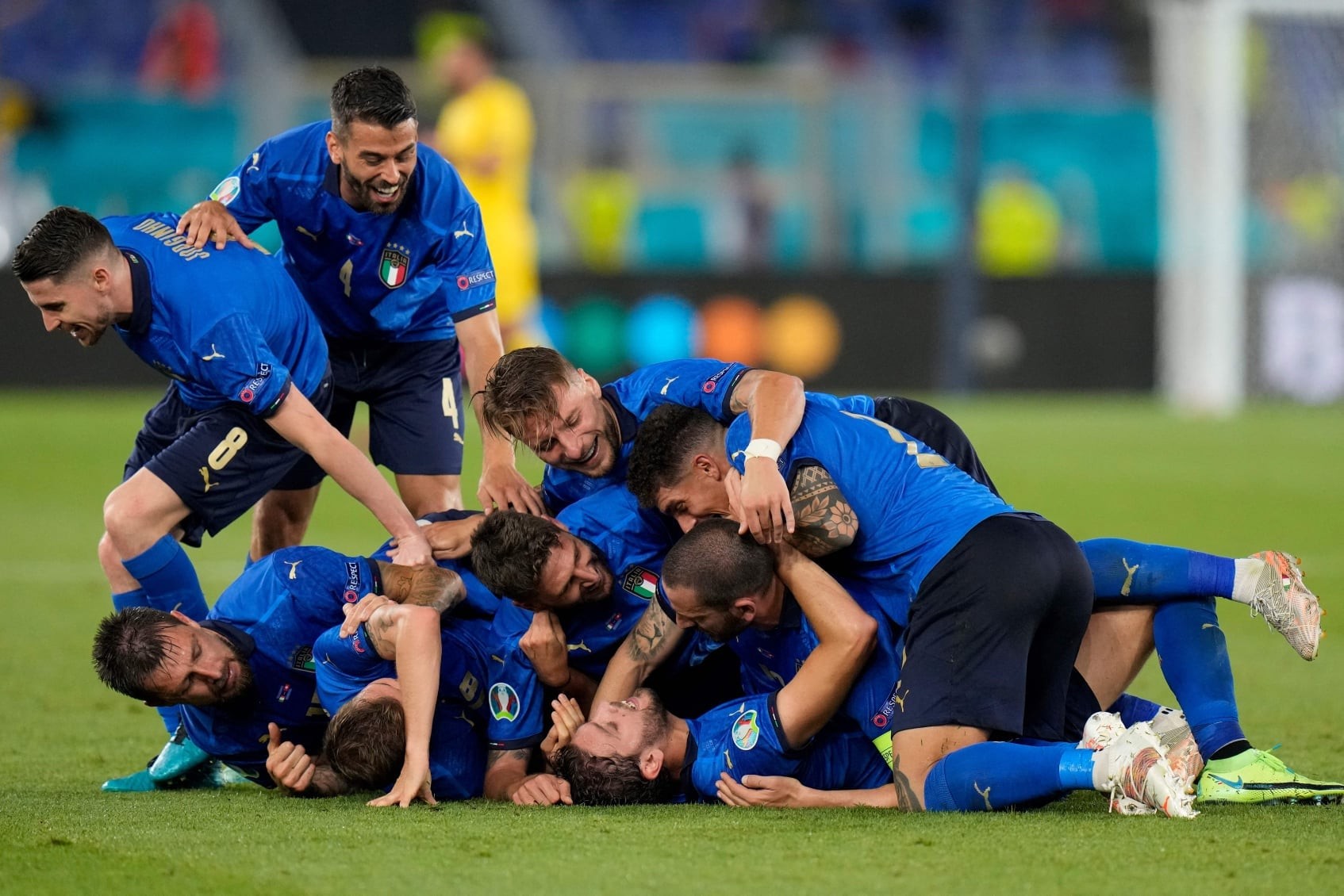10 thống kê Italy 3-0 Thụy Sĩ: Lộ diện ứng cử viên vô địch - Bóng Đá