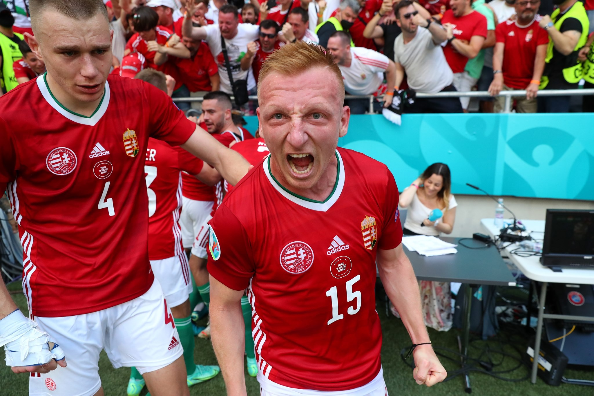 2 điều điên rồ xuất hiện ở trận Hungary 1-1 Pháp - Bóng Đá