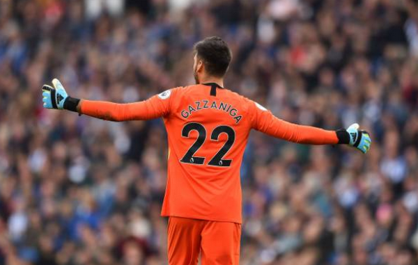 Thủ quân mắc sai lầm rồi chấn thương, Tottenham lại tiếp tục thua thảm - Bóng Đá