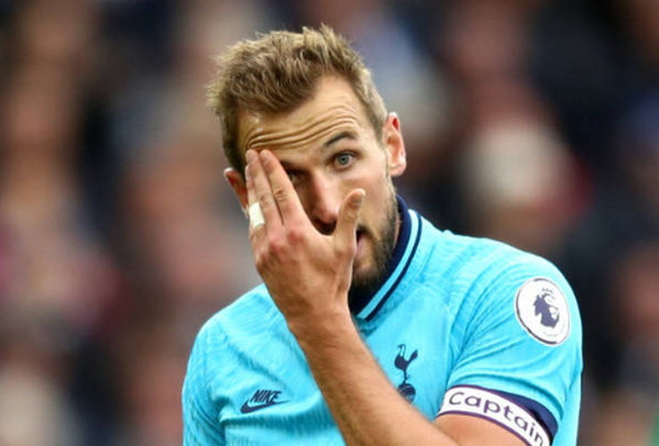 Thủ quân mắc sai lầm rồi chấn thương, Tottenham lại tiếp tục thua thảm - Bóng Đá