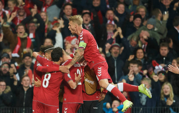 4 pha cản phá như 'siêu nhân', Kasper Schmeichel thay đổi số phận Đan Mạch ở vòng loại - Bóng Đá