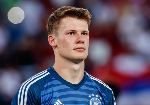 Alexander Nübel đang đi trên con đường của Neuer - Bóng Đá