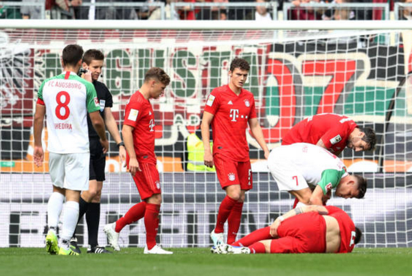 Liên tiếp nhận tin không vui, đây là thái độ của Bayern khi ra sân bay đến Hy Lạp - Bóng Đá