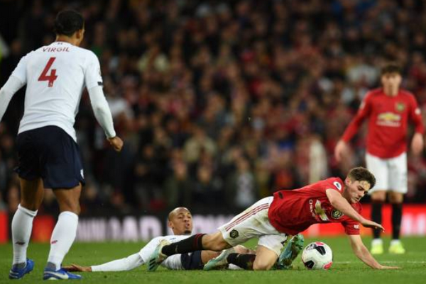TRỰC TIẾP Man United 1-0 Liverpool: The Kop thay người, 'tội đồ' rời sân (H2) - Bóng Đá