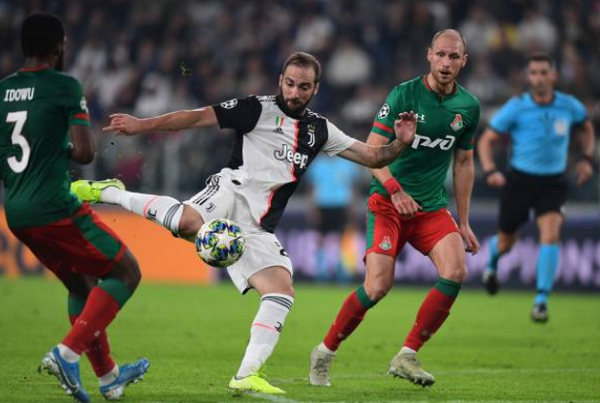 Cú đúp cuối trận, Dybala ngoạn mục 'giải cứu' Juve - Bóng Đá