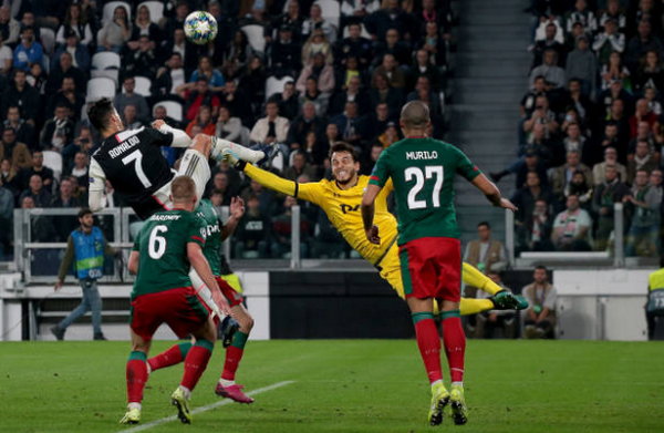 Cú đúp cuối trận, Dybala ngoạn mục 'giải cứu' Juve - Bóng Đá