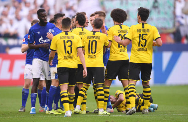 Quá nhiều may mắn, Dortmund 'hú vía' rời derby vùng Ruhr - Bóng Đá