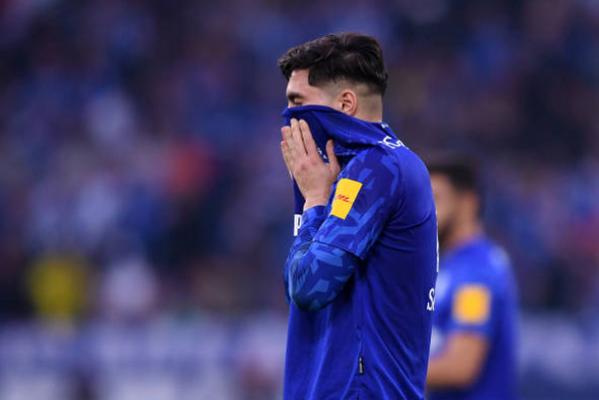 Quá nhiều may mắn, Dortmund 'hú vía' rời derby vùng Ruhr - Bóng Đá