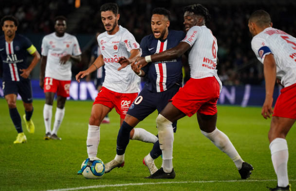 Khó tin với CLB đang thủng lưới ít nhất top 5 giải VĐQG châu Âu (Stade de Reims) - Bóng Đá