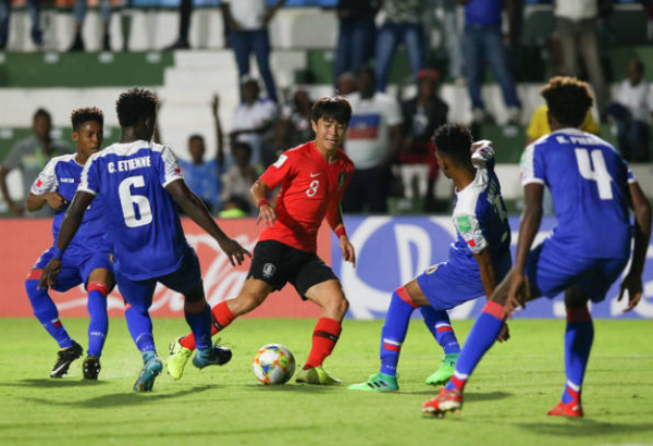 Bóng đá châu Á mở màn ấn tượng tại U17 World Cup - Bóng Đá