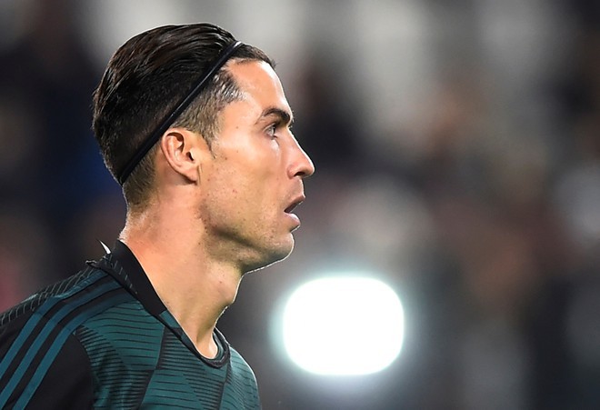 Lập thành tích đáng nể, Ronaldo lại mang tới... thảm họa - Bóng Đá