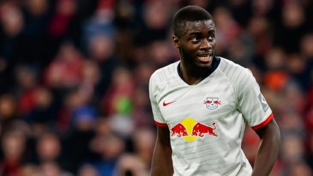 Dayot Upamecano will only leave RB Leipzig next summer for a Champions League club. - Bóng Đá