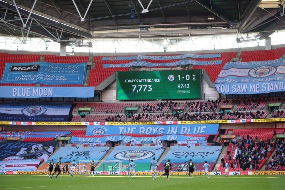 Niềm vui nhân đôi, Man City ăn mừng quá đặc biệt - Bóng Đá
