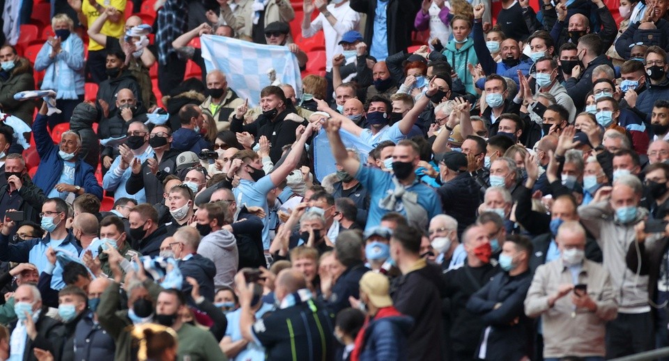 Niềm vui nhân đôi, Man City ăn mừng quá đặc biệt - Bóng Đá