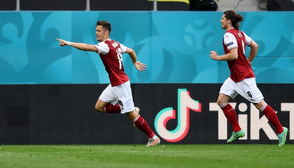 10 kỷ lục mới xuất hiện sau vòng bảng EURO 2020: Lại là Ronaldo! - Bóng Đá