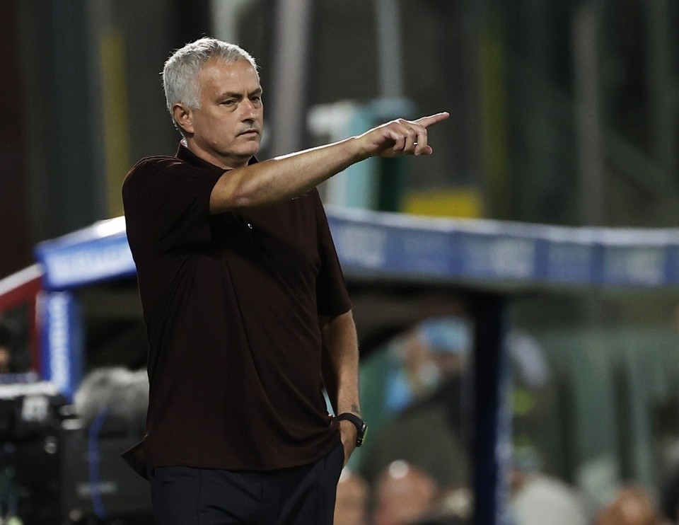 Rời Chelsea, hàng thải ghi siêu phẩm giúp đội bóng của Mourinho toàn thắng - Bóng Đá