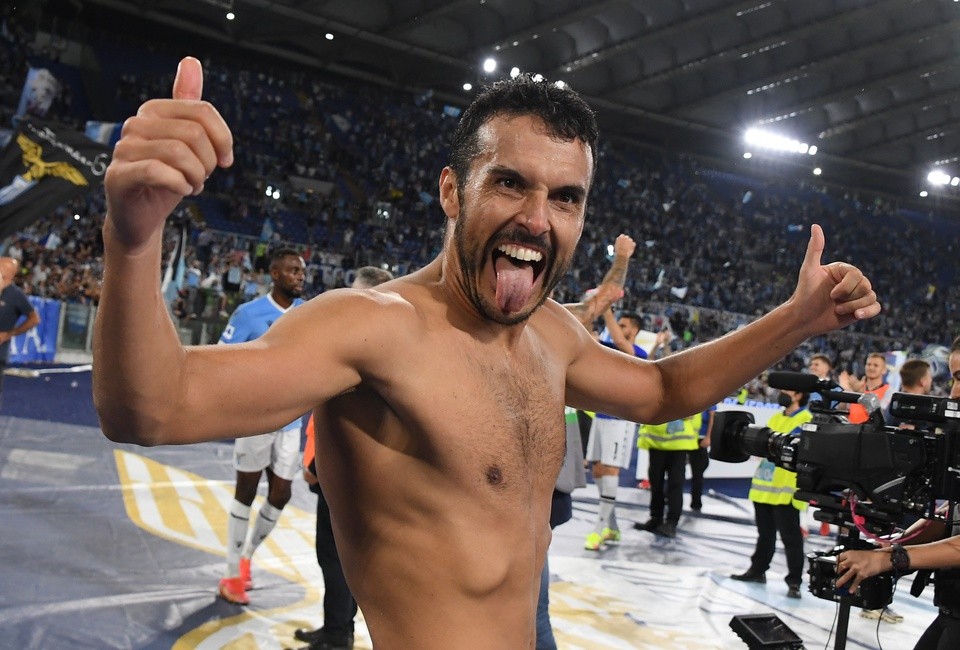 Người cũ ghi bàn, Roma của Mourinho lại thua trận - Bóng Đá