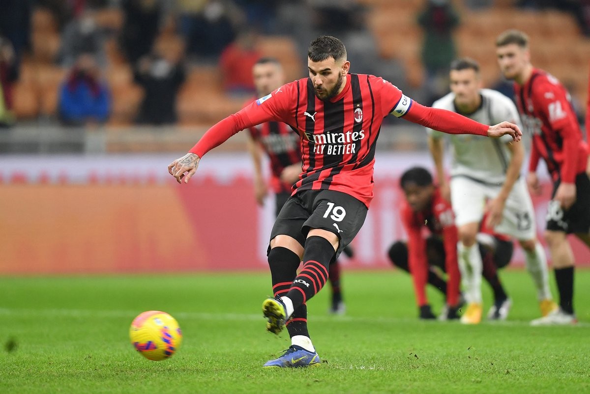 Milan thua ngược Spezia ở phút 90+5 - Bóng Đá