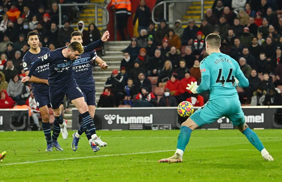 Man City đứt mạch 12 trận toàn thắng - Bóng Đá