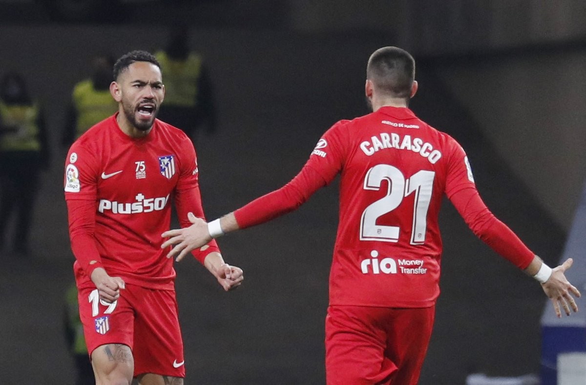 Atletico thắng ngược Valencia vào phút chót - Bóng Đá