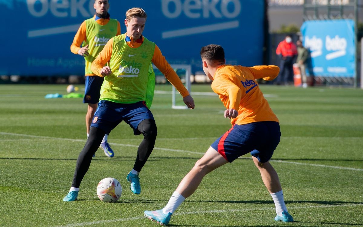 Aubameyang xuất hiện, tân binh khác gây choáng trên sân tập Barca - Bóng Đá