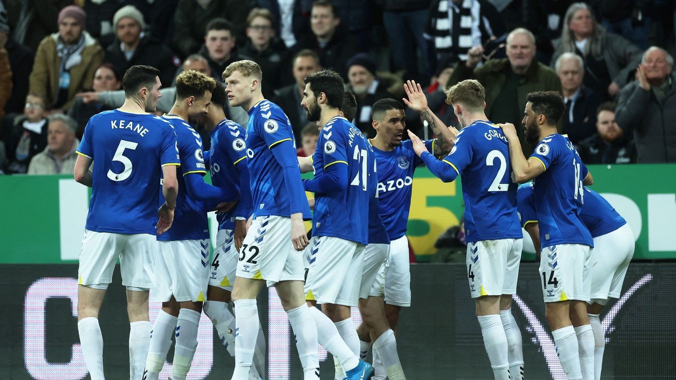 Khắc nghiệt cho Lampard, Van de Beek ra mắt Everton thất vọng - Bóng Đá