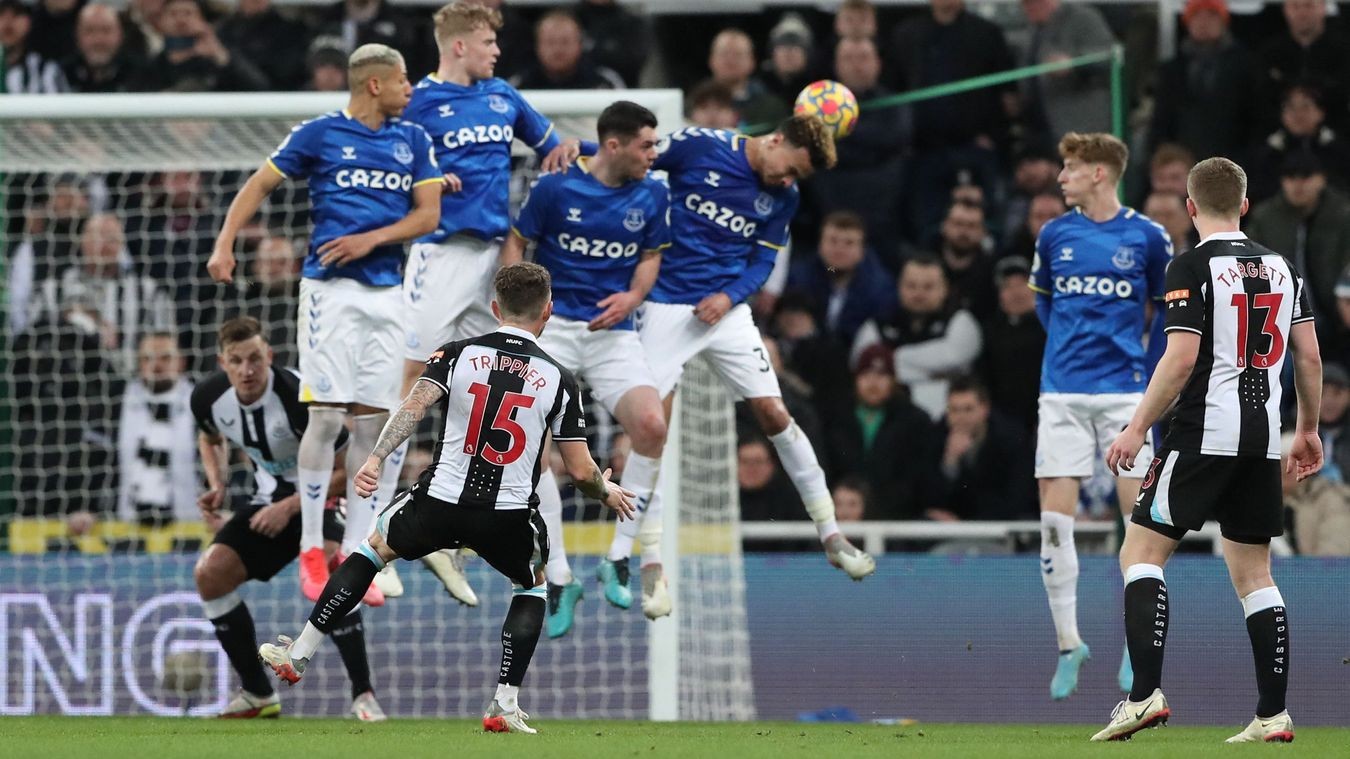 Khắc nghiệt cho Lampard, Van de Beek ra mắt Everton thất vọng - Bóng Đá