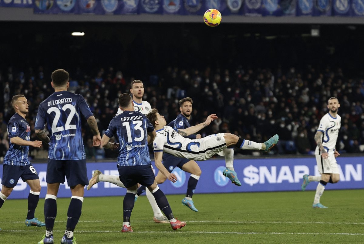 Inter bị Napoli cầm hòa - Bóng Đá