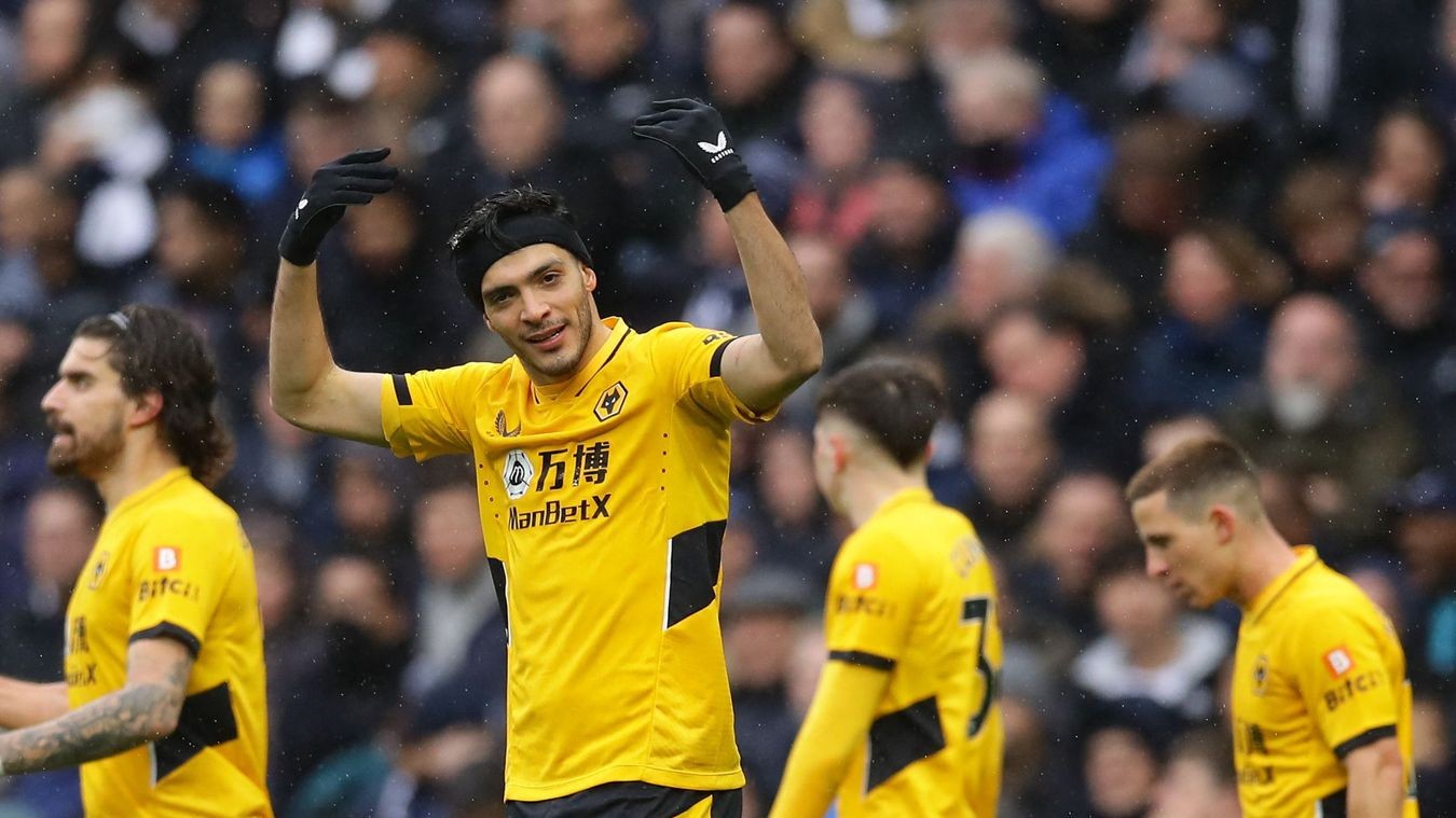 Tottenham thua 3 trận liền, Top 4 xa dần - Bóng Đá