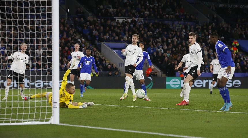 Leicester thắng 4-1 ở Conference League - Bóng Đá