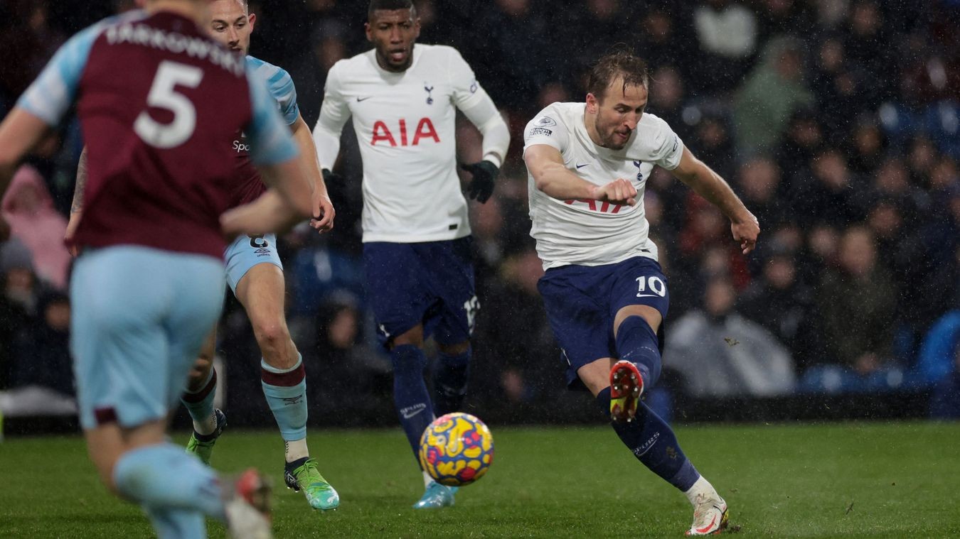 Tottenham thua đội hạng 19, đánh mất lợi thế trước Quỷ đỏ - Bóng Đá