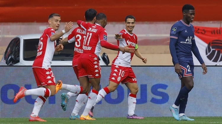 PSG tiếp tục thảm bại với tỷ số 0-3 - Bóng Đá
