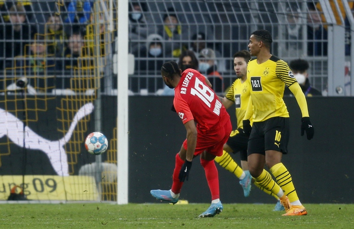 Leipzig đè bẹp Dortmund - Bóng Đá