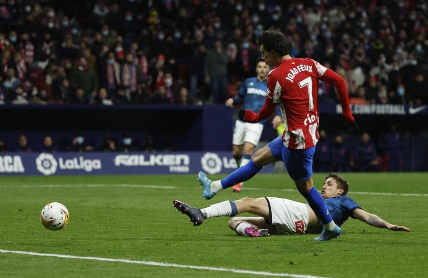 Joao Felix thăng hoa trong chiến thắng của Atletico - Bóng Đá