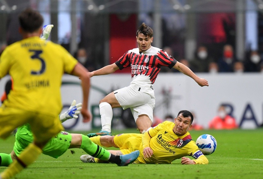 Ibrahimovic đổ máu trong trận hòa của Milan - Bóng Đá