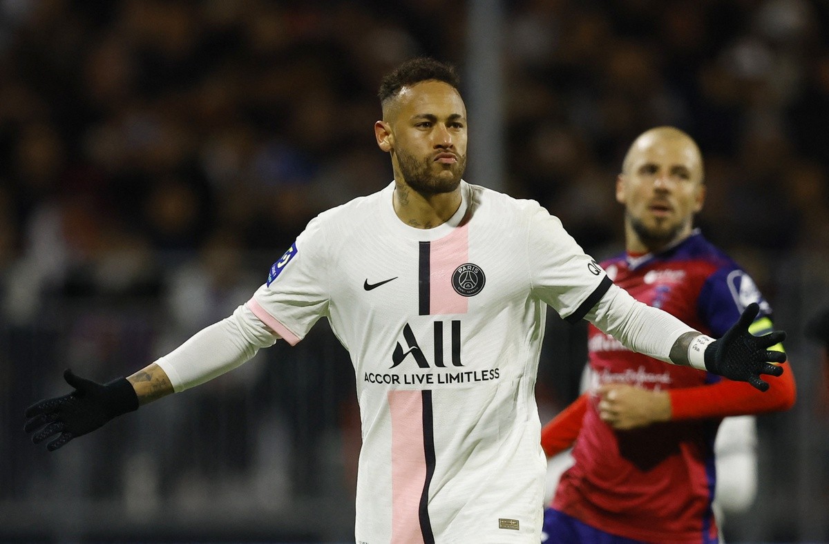 Messi, Mbappe, Neymar giúp PSG đè bẹp Clermont Foot - Bóng Đá