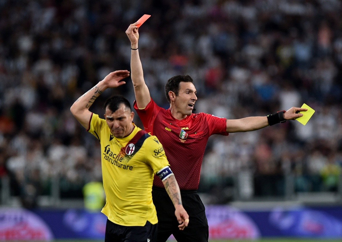 Vlahovic giải cứu Juventus ở phút 90+5 - Bóng Đá