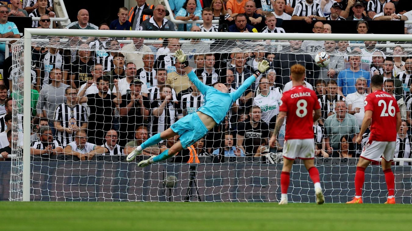 Jesse Lingard thất bại trận đầu trước Newcastle United - Bóng Đá