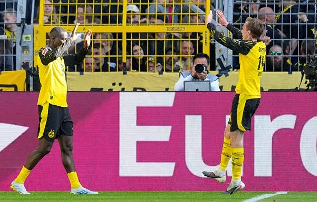 Dortmund có chiến thắng thuyết phục trên sân nhà.