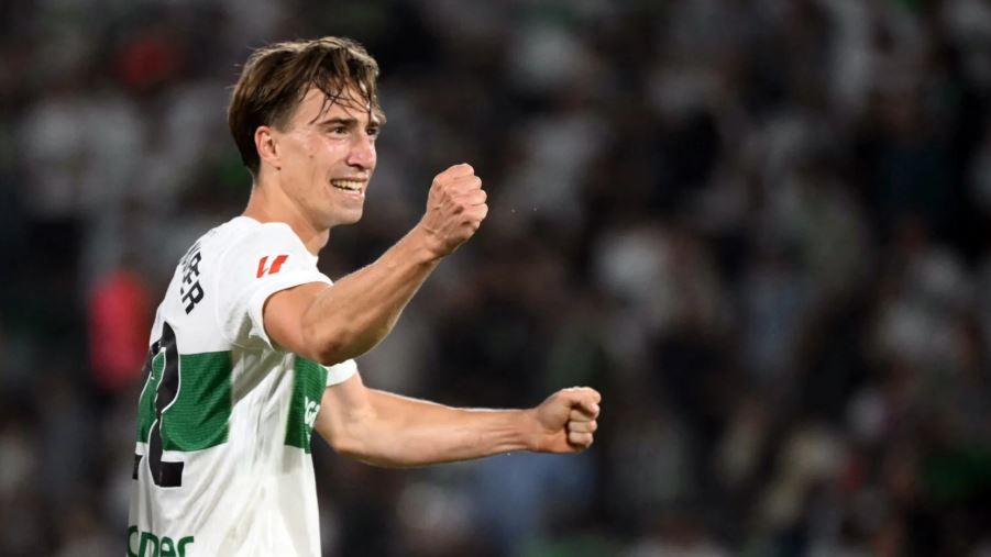  Affengruber rơi vào tầm ngắm Quỷ đỏ.