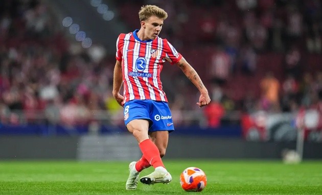 Barrios sẽ lỡ 2 trận đấu gặp Arsenal