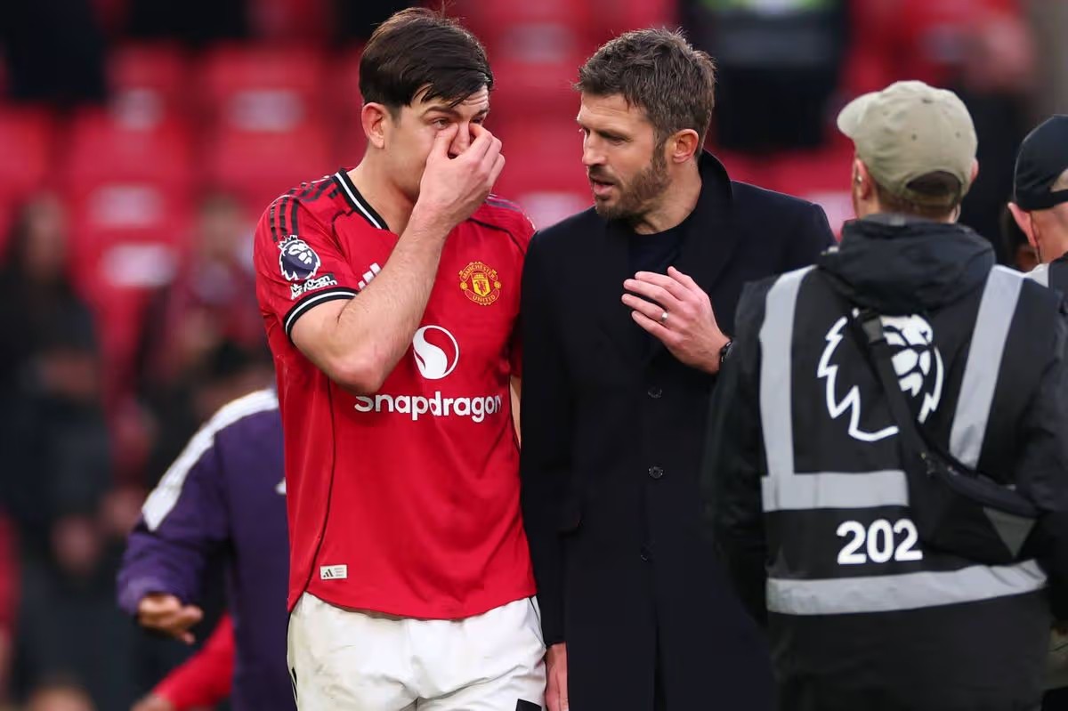 Hai trận đấu, quyết định tương lai Carrick tại MU.