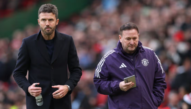 Tương lai của Carrick là dấu hỏi lớn.