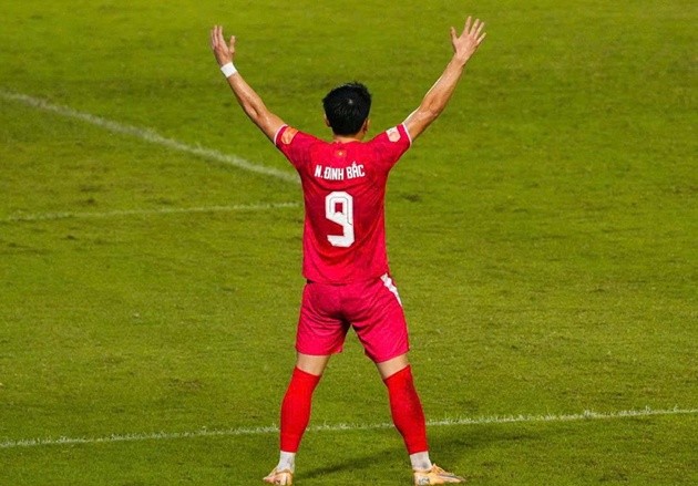 Đình Bắc tỏa sáng trong trận thắng SLNA. Ảnh: CLB CAHN