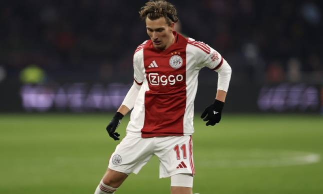 Mika Godts lọt vào mắt xanh của Man United.