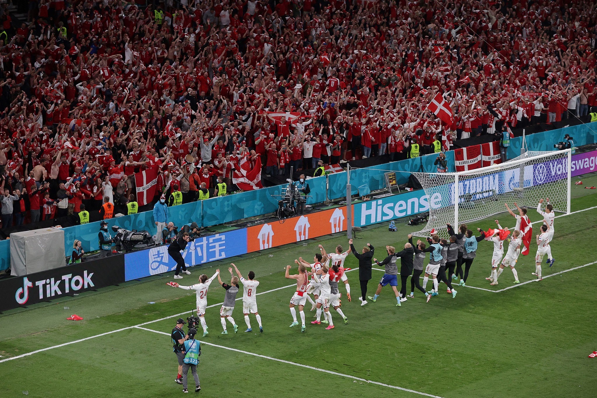 Quá tuyệt vời, tuyển Đan Mạch hoàn tất lời hứa với Eriksen - Bóng Đá